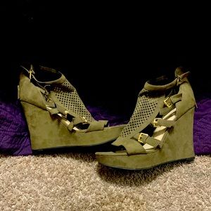 Guess Wedges